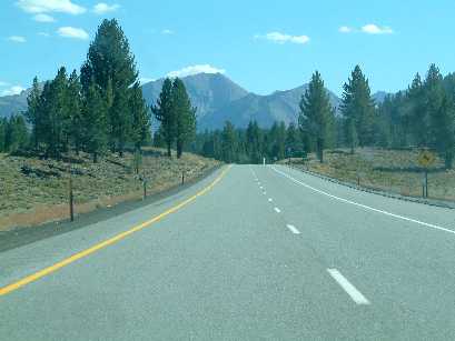 US395 im Owens Valley